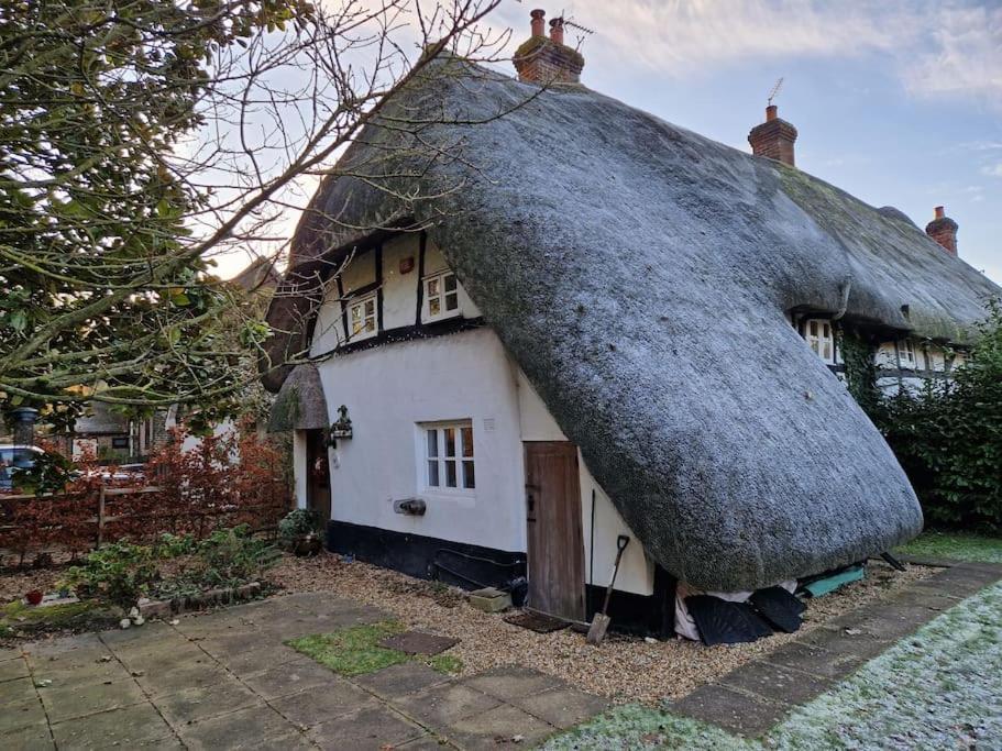 Delightful 3Bed Thatched Cottage Stockbridge  Esterno foto
